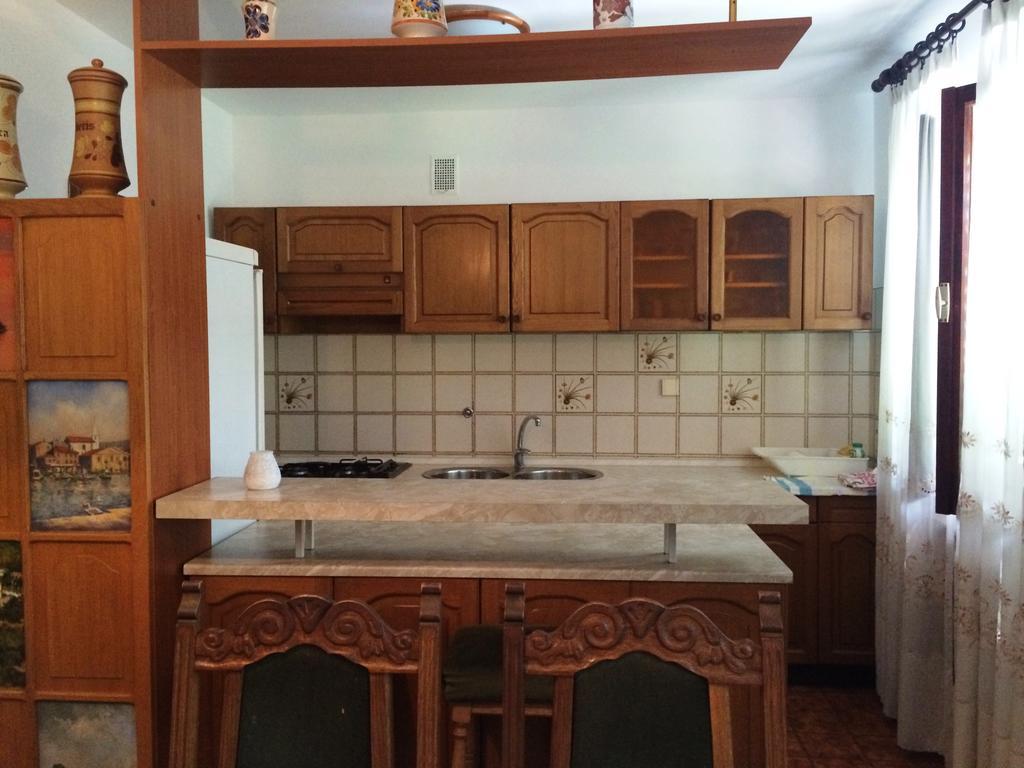 Apartment Ana 伊佐拉 外观 照片